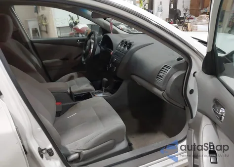 2010 Nissan Altima 2.5 S z USA, uszkodzony, nr VIN 1N4AL2AP6AN493728